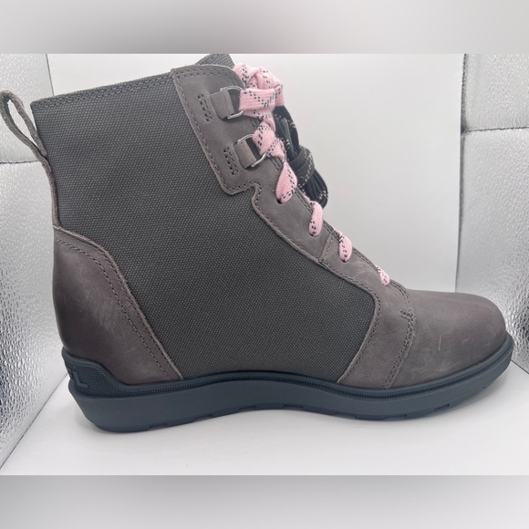 NWT Sorel Evie II wedge boots, gray/pink size 9 - Picture 7 of 12